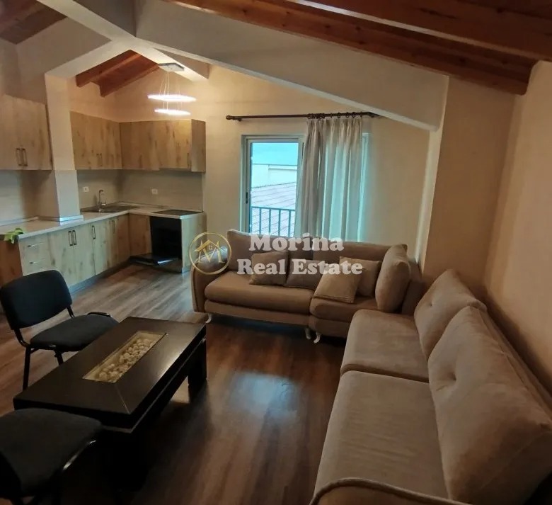 Tirane, jepet me qera apartament 1+1 Kati 3, 60 m² 300 € (Kinostudio)