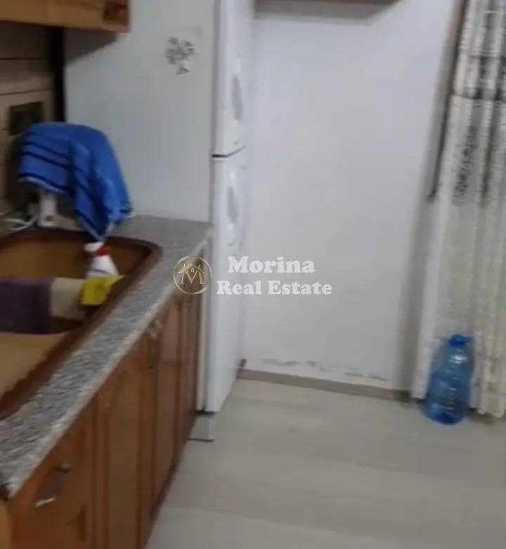 Tirane, jepet me qera Vile 2+1 Kati 2, 120 m² 400 € (Kamez)