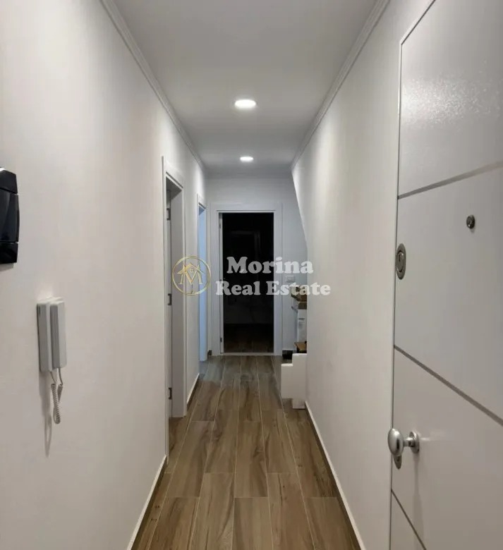 Tirane, jepet me qera shtepi 1+1 Kati 2, 75 m² 400 € (Shkoze)