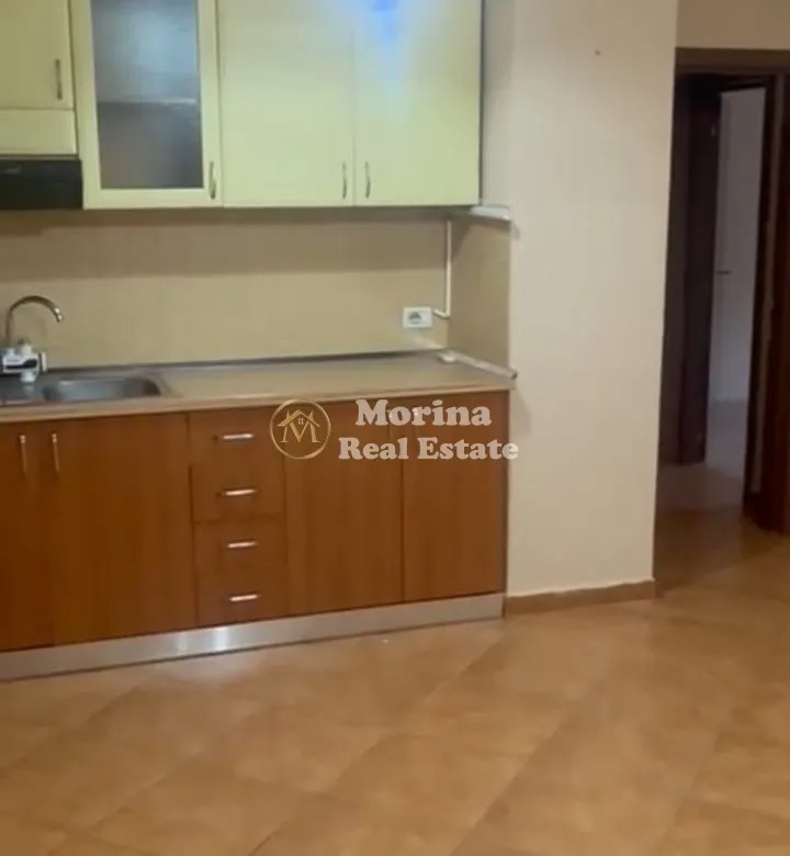 Tirane, jepet me qera apartament 1+1 Kati 6, 90 m² 800 € (Blloku)