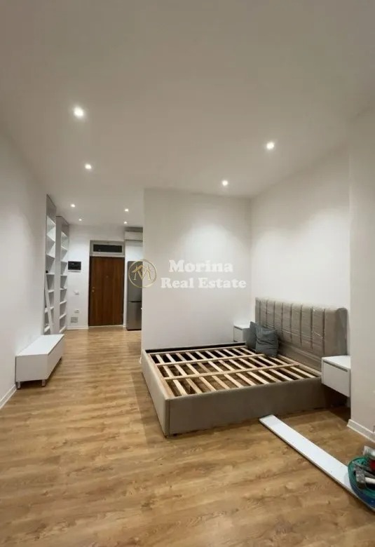 Tirane, jepet me qera garsonier 1+1 Kati 1, 50 m² 650 € (Qender)