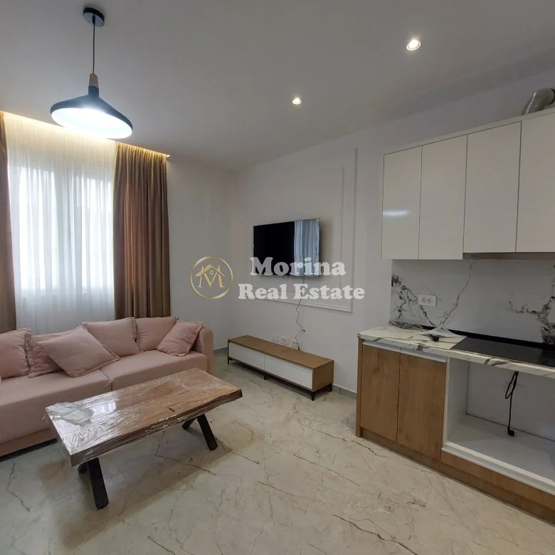 Tirane, jepet me qera apartament 2+1 Kati 2, 90 m² 600 € (Spitali Amerikan 2)