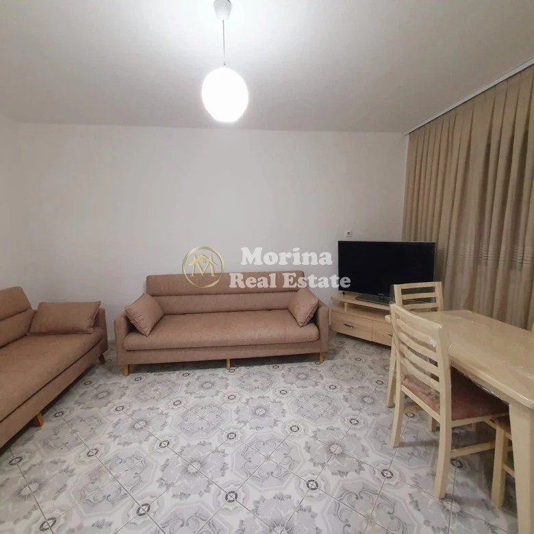 Tirane, jepet me qera apartament 1+1 Kati 3, 60 m² 450 € (UET)