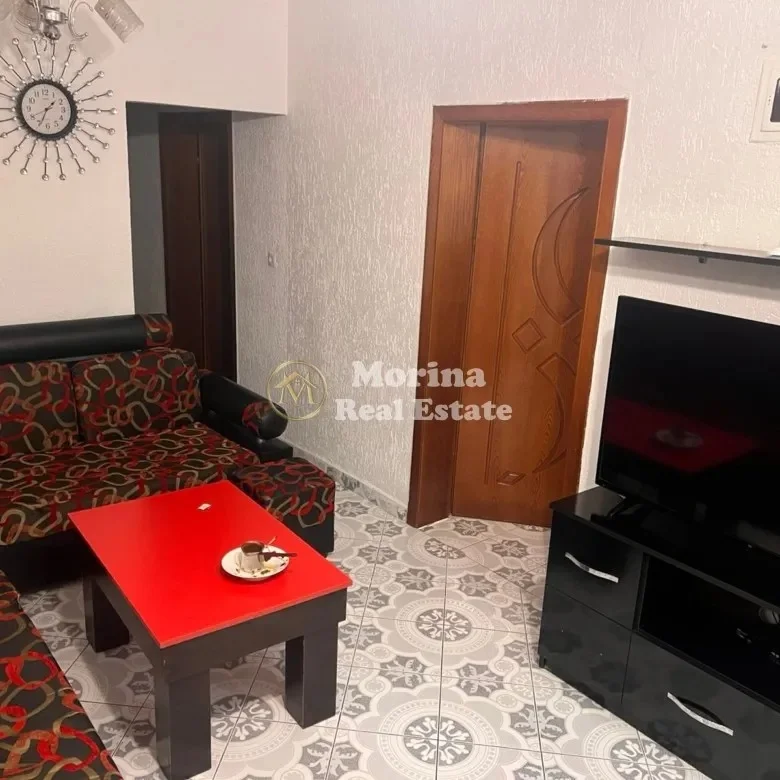 Tirane, jepet me qera shtepi 2+1 Kati 2, 70 m² 300 € (Babrru)
