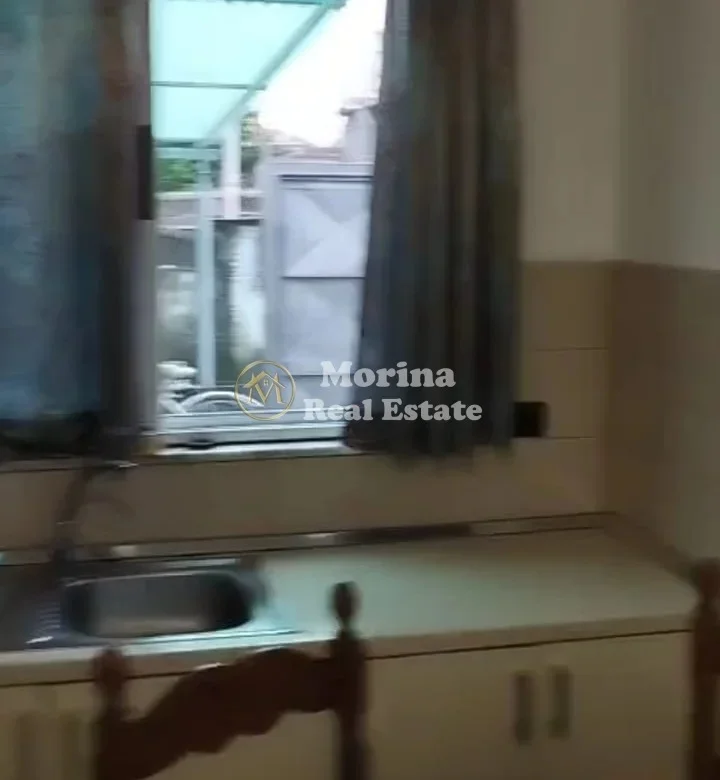 Tirane, jepet me qera apartament 1+1 Kati 1, 60 m² 350 € (Medreseja, Rruga Besa)