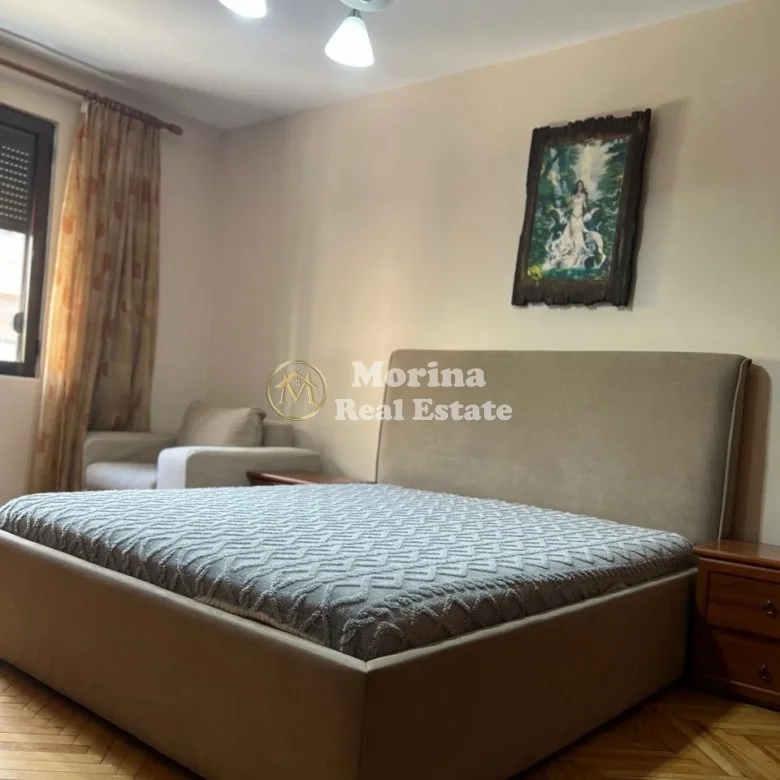 Tirane, jepet me qera apartament 2+1 Kati 3, 80 m² 650 € (Myslym Shyri)