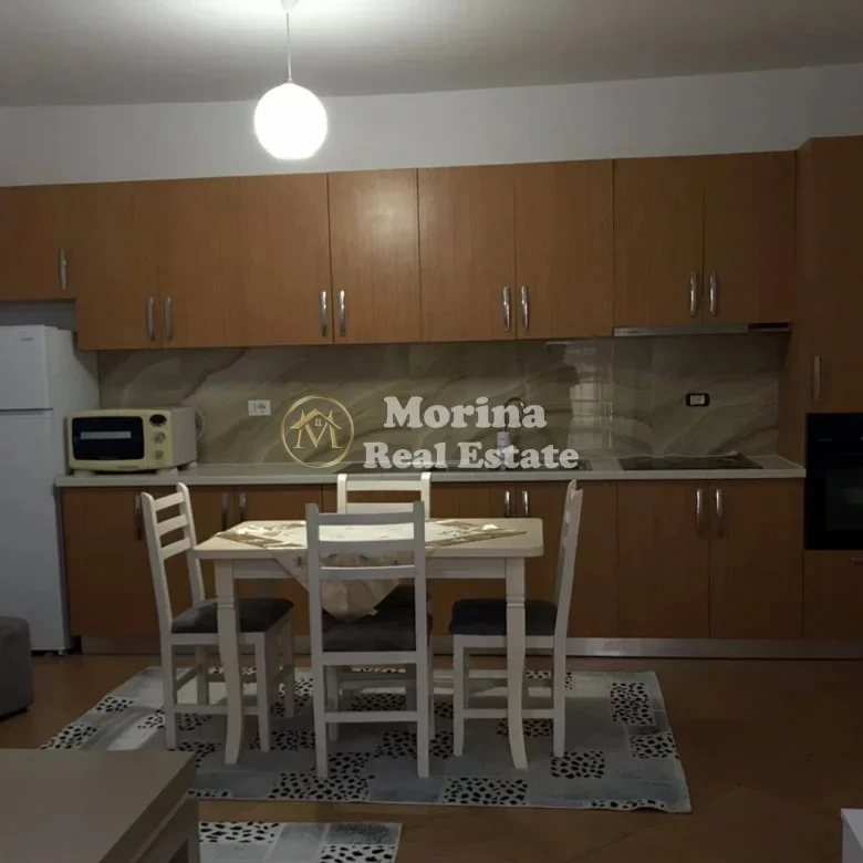Tirane, jepet me qera apartament 1+1 Kati 3, 73 m² 380 € (Fresku)