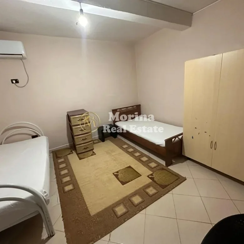 Tirane, apartament 1+1 Kati 1, 40 m² 300 € (Rruga Jordan Misja)