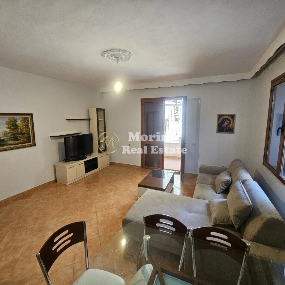 Tirane, jepet me qera apartament 2+1 Kati 1, 100 m² 500 € (Kristal Center)