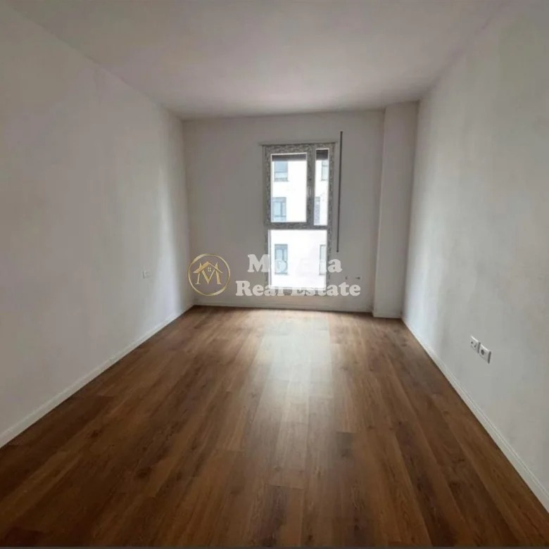Tirane, jepet me qera apartament 2+1 Kati 6, 105 m² 600 € (Don Bosko)