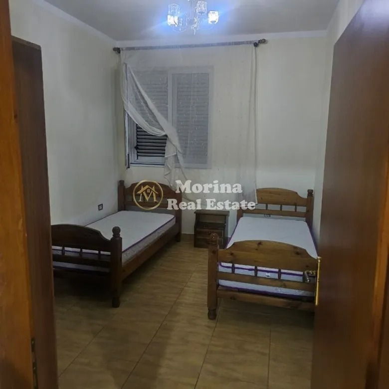 Tirane, jepet me qera apartament 2+1 Kati 1, 90 m² 350 € (Sauk)