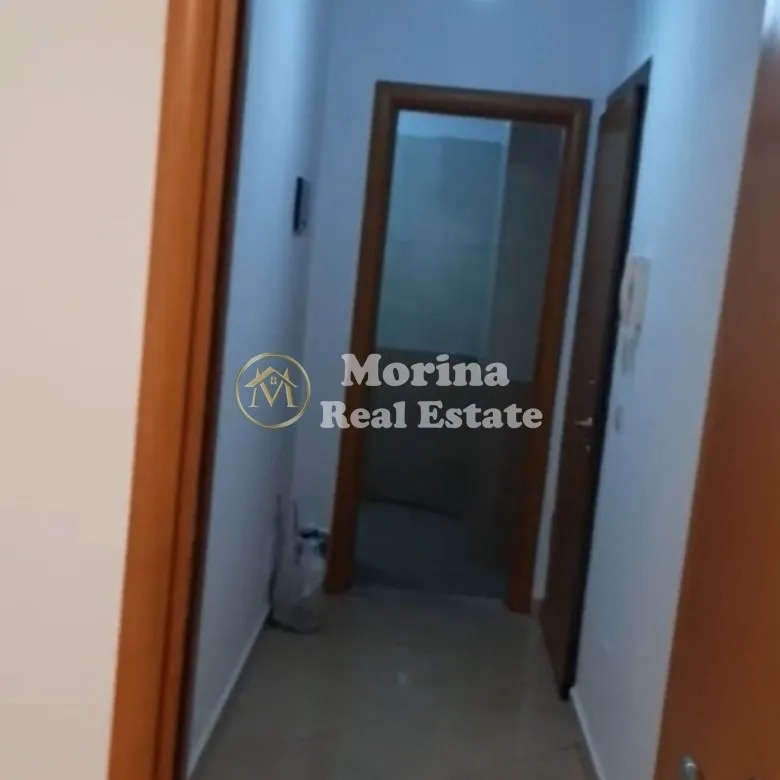Tirane, jepet me qera apartament 1+1 Kati 5, 88 m² 300 € (Astir)