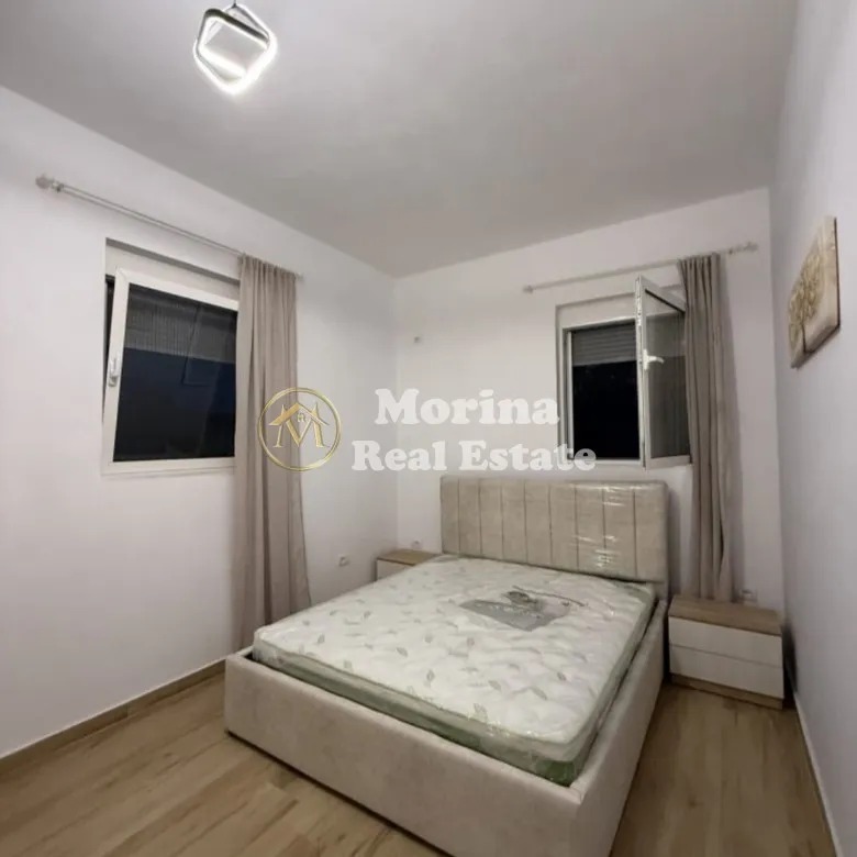 Tirane, jepet me qera shtepi 1+1 Kati 1, 55 m² 400 € (Yzberisht)