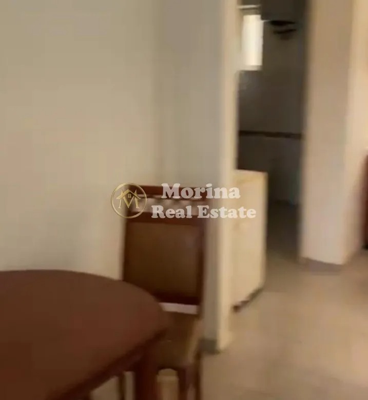 Tirane, jepet me qera shtepi 1+1 Kati 1, 53 m² 260 € (Ali Demi)
