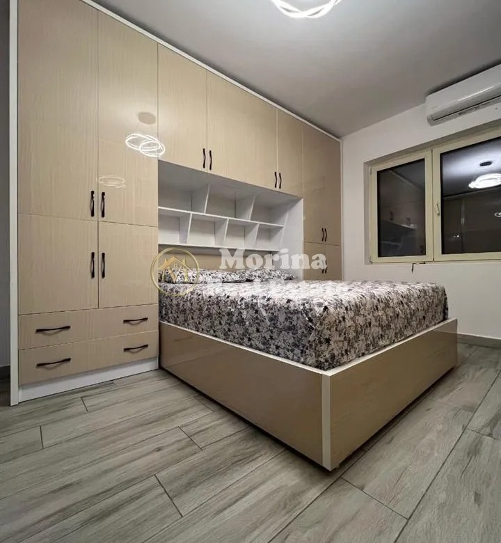 Tirane, jepet me qera apartament 2+1 Kati 2, 120 m² 1.000 € (Shkolla e Baletit)