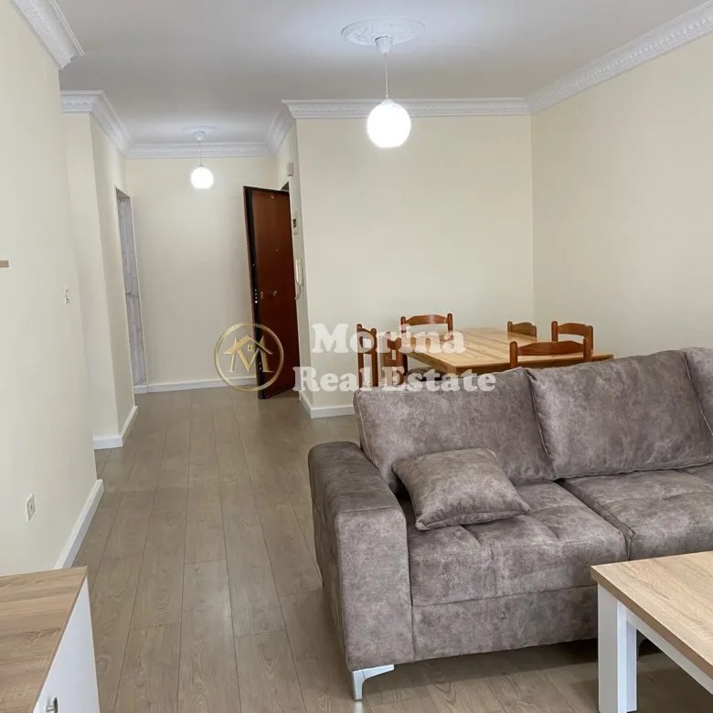Tirane, jepet me qera apartament 2+1 Kati 7, 99 m² 550 € (Rruga Dritan Hoxha)