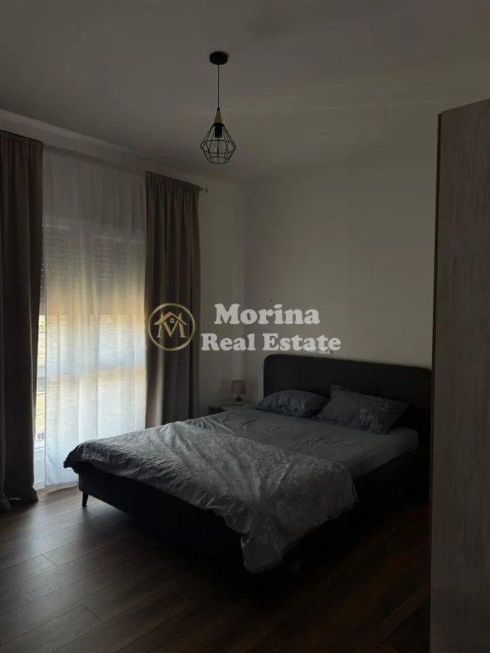 Tirane, jepet me qera apartament 1+1 Kati 3, 68 m² 550 € (Xhamlliku)