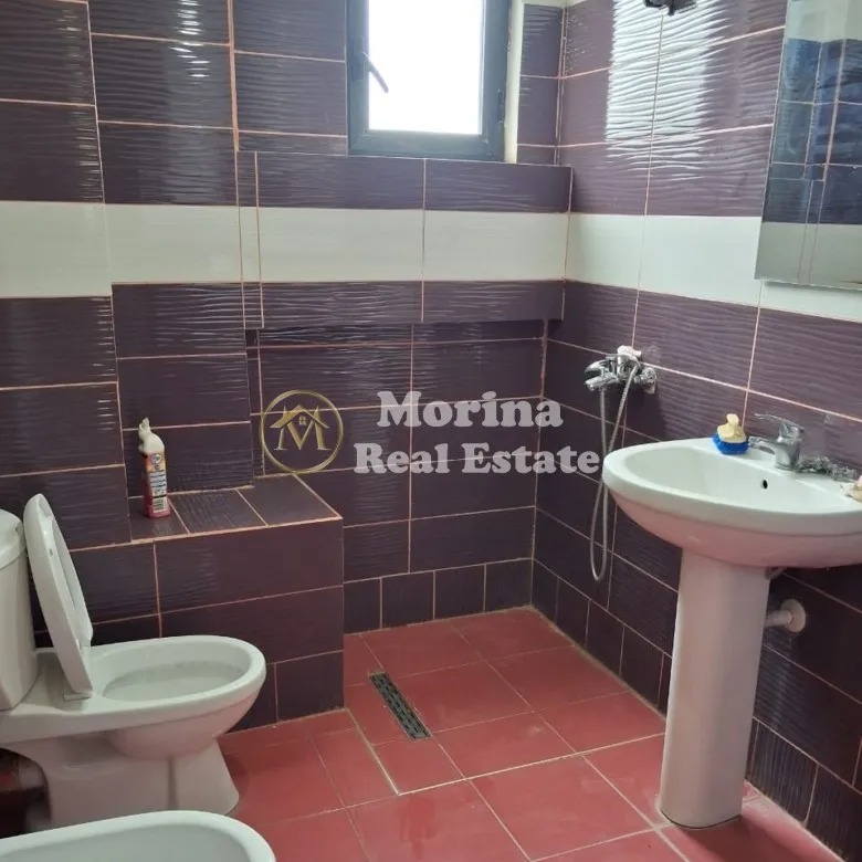 Tirane, jepet me qera shtepi 2+1 Kati 2, 120 m² 450 € (Spitali Amerikan 2)
