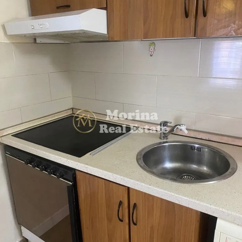 Tirane, jepet me qera apartament 1+1 Kati 3, 62 m² 520 € (Myslym Shyri)