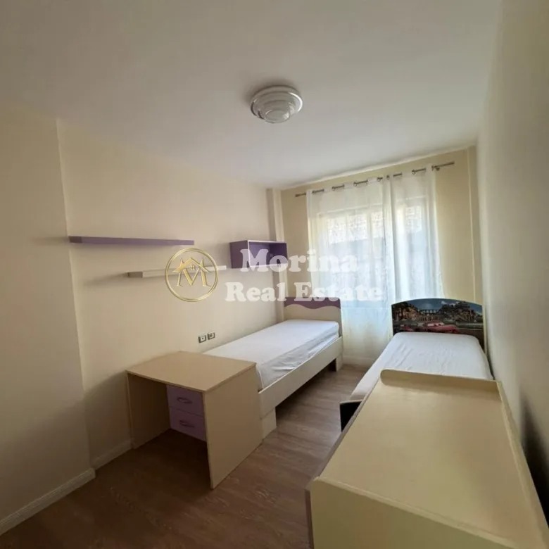 Tirane, jepet me qera apartament 2+1 Kati 2, 90 m² 550 € (Pallati Brigadave)