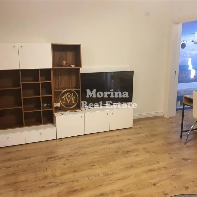 Tirane, jepet me qera apartament 2+1 Kati 2, 104 m² 550 € (Ali Demi)