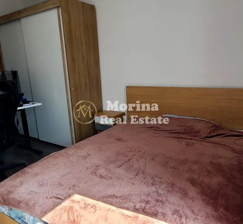 Tirane, jepet me qera apartament 2+1+Ballkon Kati 5, 70 m² 650 € (Liqeni i Thate)
