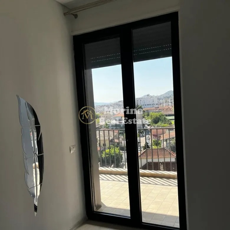 Tirane, jepet me qera apartament 2+1 Kati 6, 96 m² 500 € (Rruga e Kavajes)