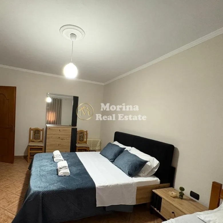 Tirane, jepet me qera apartament 1+1 Kati 2, 70 m² 500 € (Laprake)