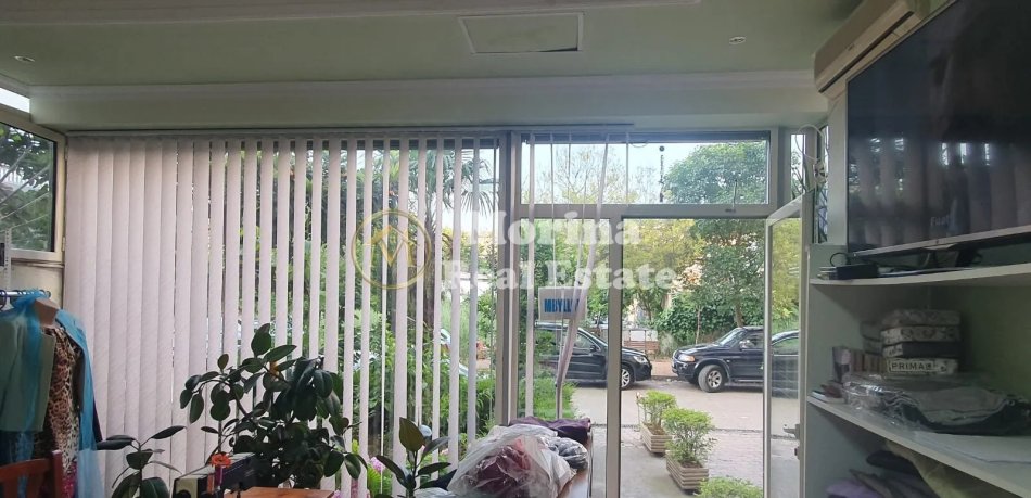 Tirane, jepet me qera ambjent biznesi Kati 1, 45 m² 500 € (Don Bosko)