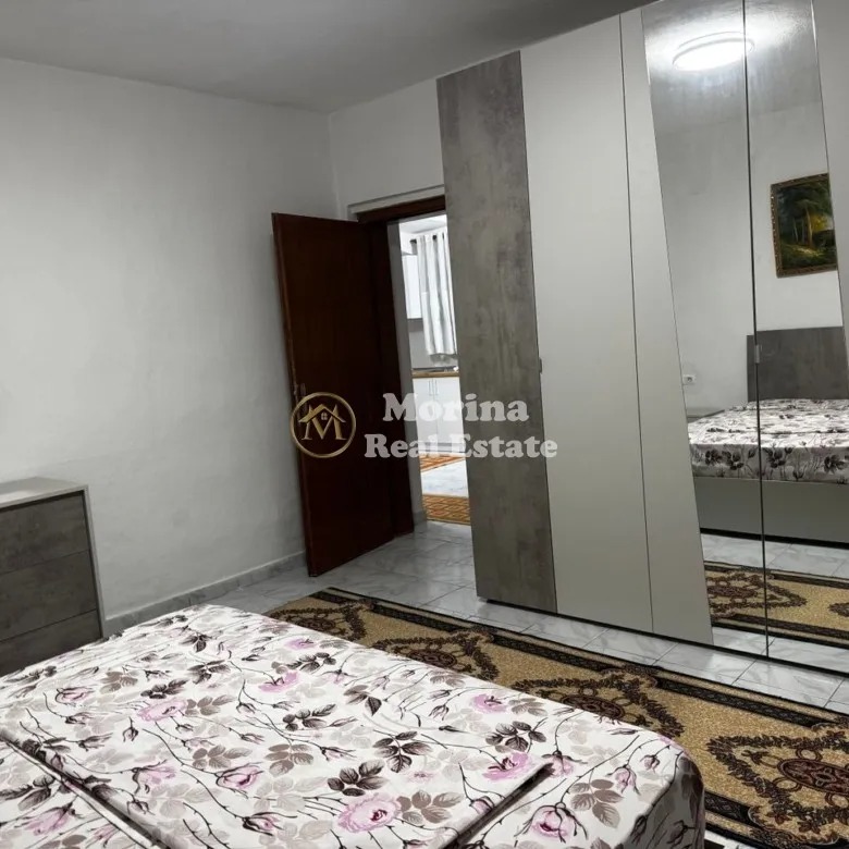 Tirane, jepet me qera shtepi 1+1 Kati 1, 60 m² 350 € (Laprake)