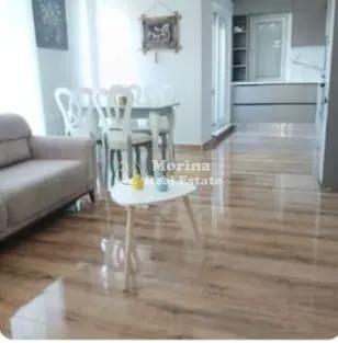 Tirane, jepet me qera apartament 1+1 Kati 9, 60 m² 700 € (21 Dhjetori)