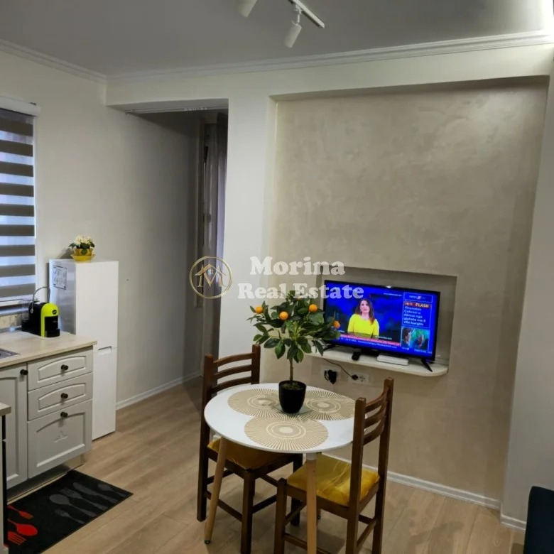 Tirane, jepet me qera apartament 1+1 Kati 5, 60 m² 600 € (Myslym Shyri)