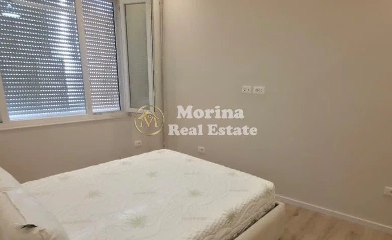 Tirane, jepet me qera apartament 1+1 Kati 1, 55 m² 650 € (Rruga e Dibres)