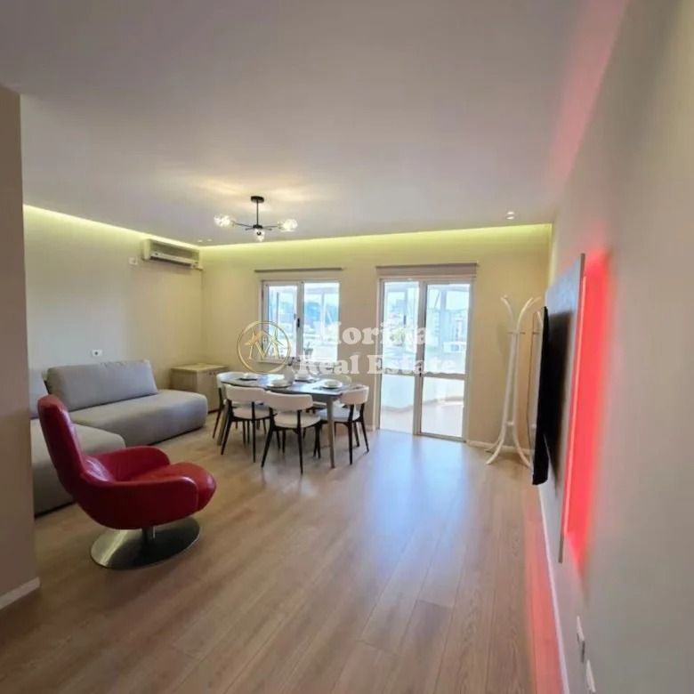 Tirane, jepet me qera apartament 2+1 Kati 10, 120 m² 1.200 € (Blloku)