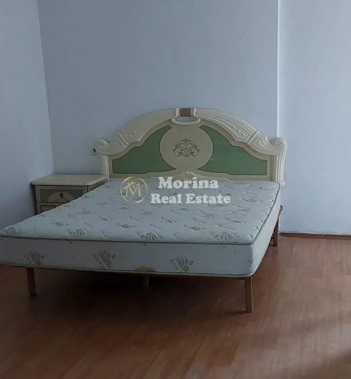 Tirane, jepet me qera apartament 1+1 Kati 5, 67 m² 250 € (Fresku)