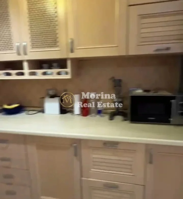 Tirane, jepet me qera apartament 2+1 Kati 8, 95 m² 570 € (Don Bosko)