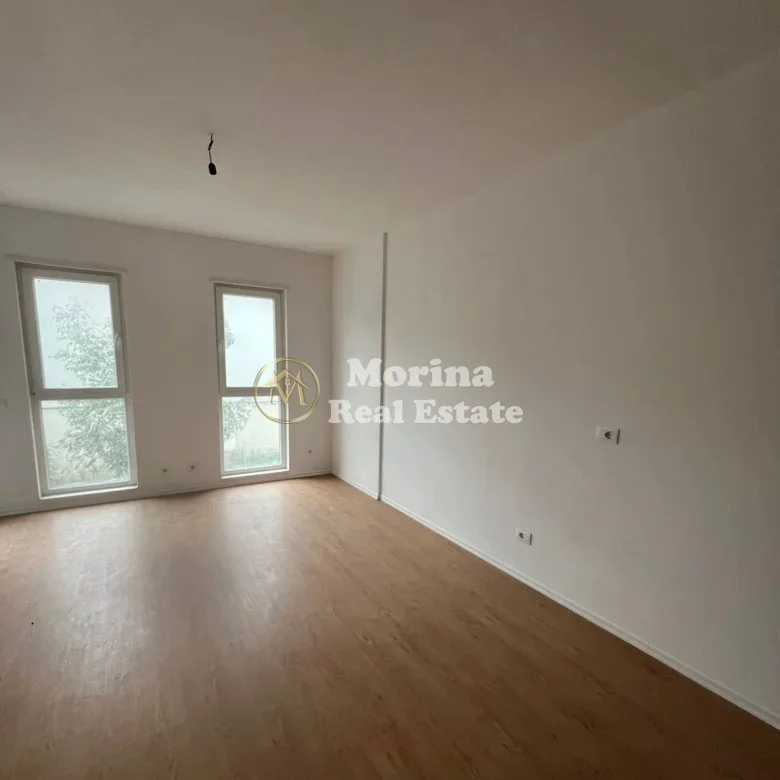 Tirane, jepet me qera apartament 1+1 Kati 1, 57 m² 380 € (Univers City)