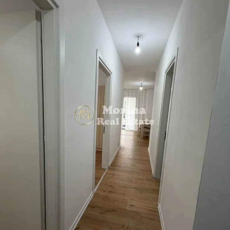 Tirane, jepet me qera apartament 2+1 Kati 2, 98 m² 600 € (Don Bosko)
