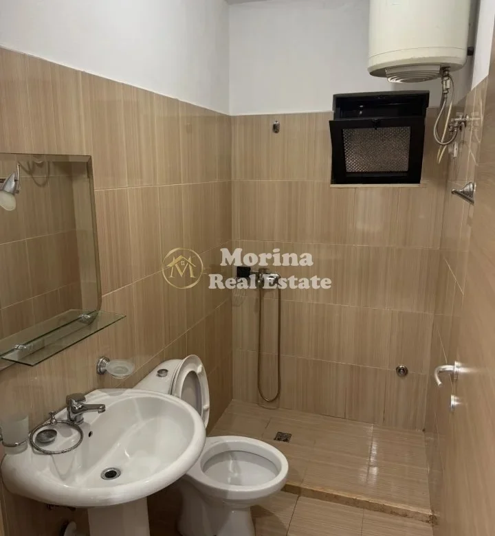 Tirane, jepet me qera shtepi 1+1 Kati 2, 60 m² 400 € (Oxhaku)