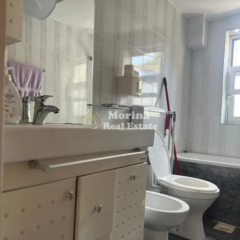Tirane, jepet me qera apartament 2+1 Kati 3, 80 m² 650 € (Myslym Shyri)