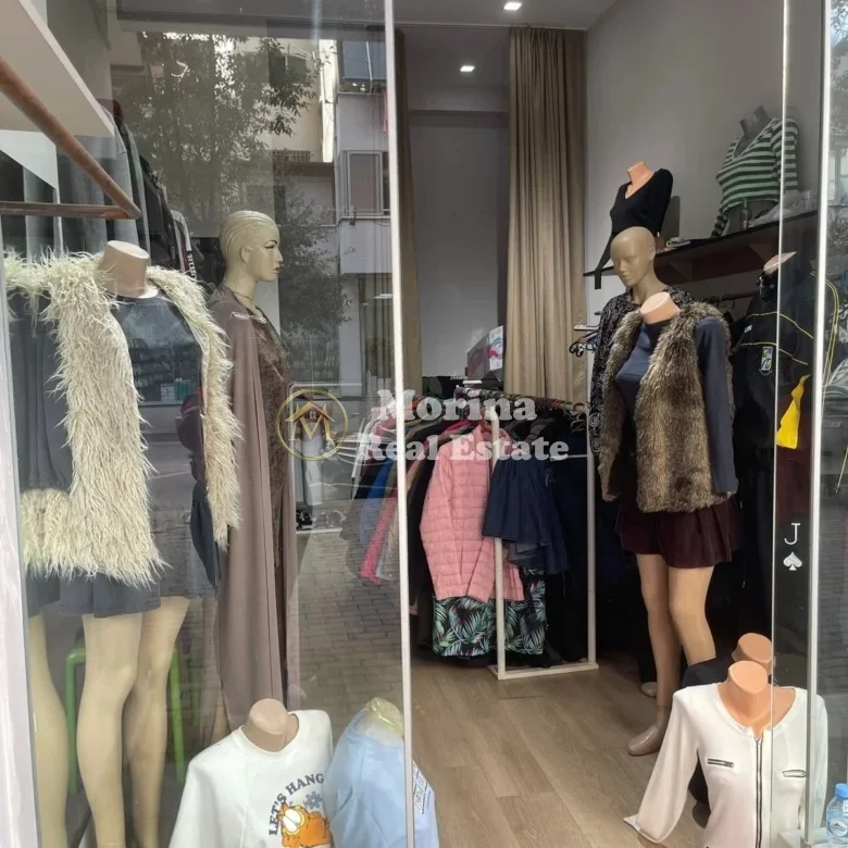 Tirane, jepet me qera ambjent biznesi Kati 1, 25 m² 350 € (Astir)