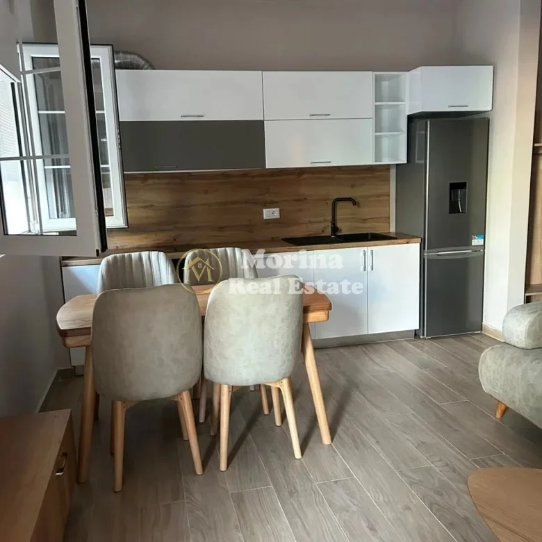 Tirane, jepet me qera apartament 1+1 Kati 1, 65 m² 350 € (Yzberisht)