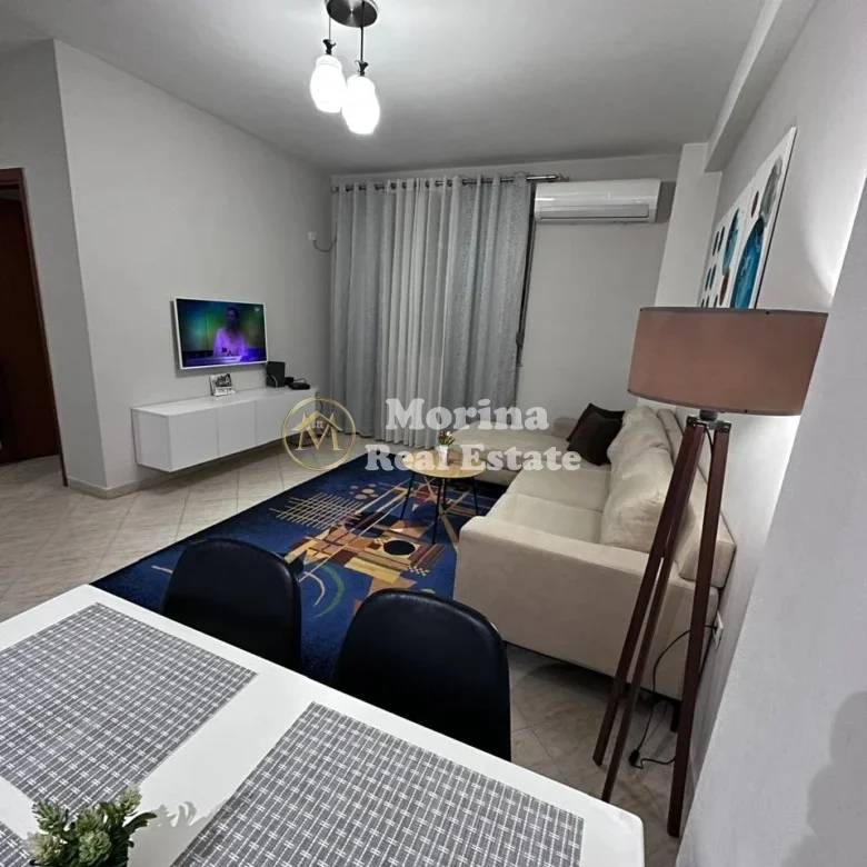 Tirane, jepet me qera apartament 1+1 Kati 5, 65 m² 600 € (Condor Center)