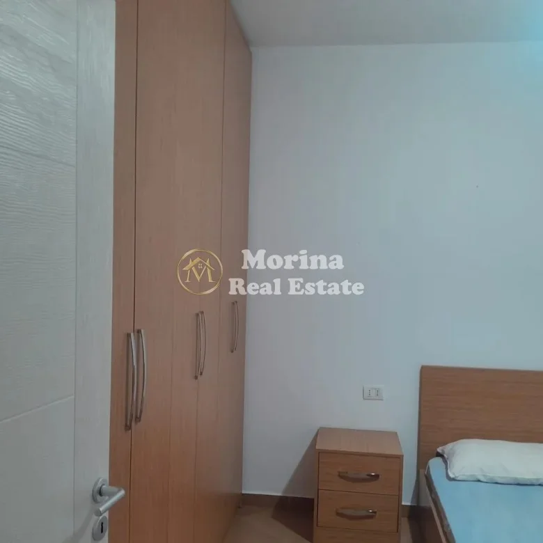Tirane, jepet me qera apartament 1+1 Kati 3, 73 m² 380 € (Fresku)