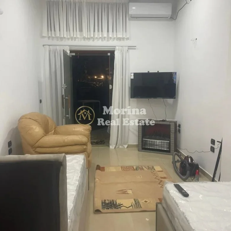 Tirane, jepet me qera apartament 1+1 Kati 1, 40 m² 420 € (Vilat Gjermane)