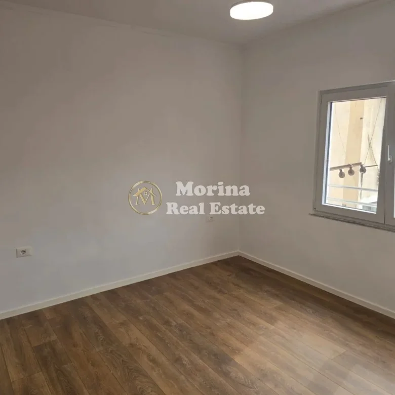 Tirane, shitet apartament 1+1 Kati 4, 40 m² 122.000 € (Pazari i Ri)