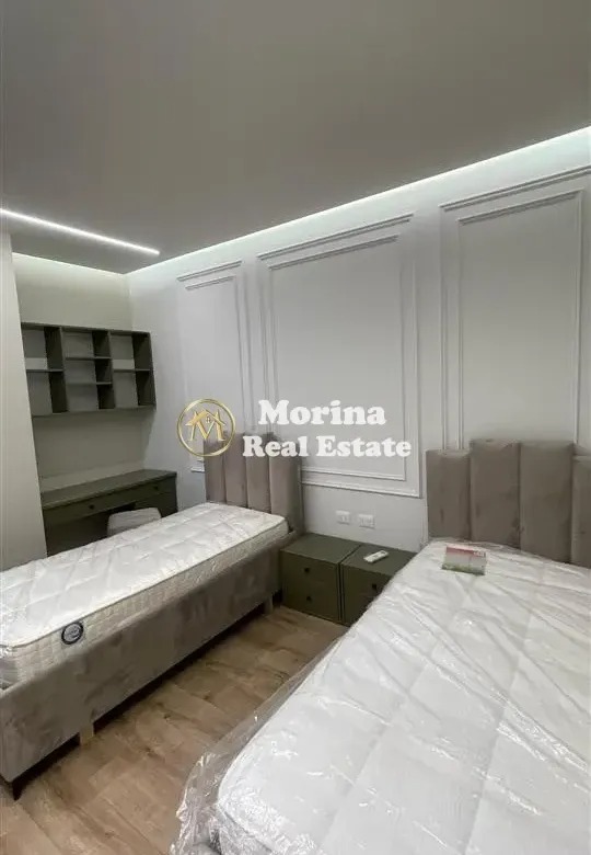 Tirane, jepet me qera apartament 2+1+Ballkon Kati 5, 116 m² 1.600 € (Liqeni i Thate)