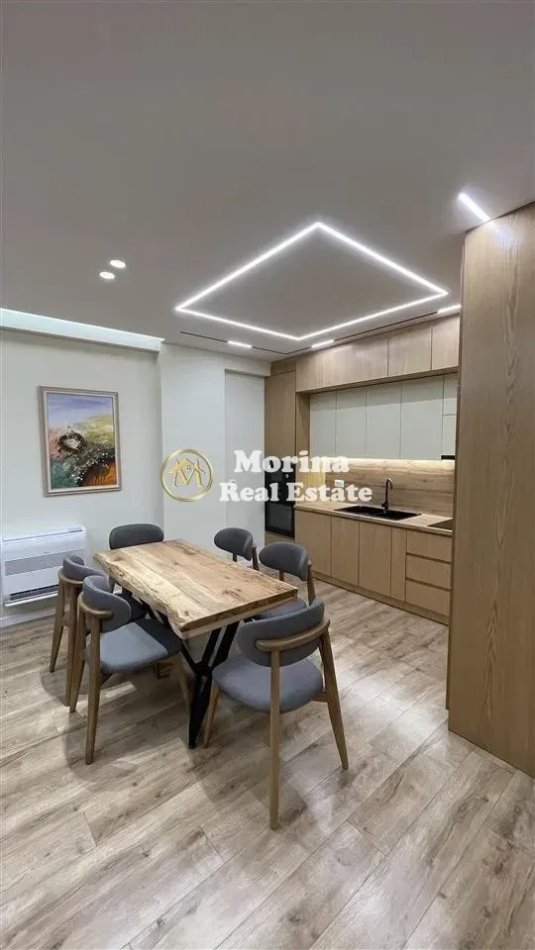 Tirane, jepet me qera apartament 2+1+Ballkon Kati 5, 116 m² 1.600 € (Liqeni i Thate)