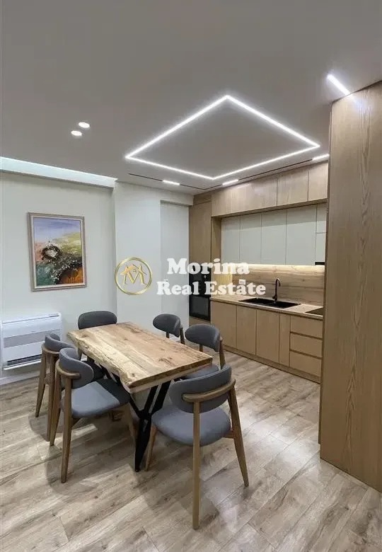 Tirane, jepet me qera apartament 2+1+Ballkon Kati 5, 116 m² 1.600 € (Liqeni i Thate)