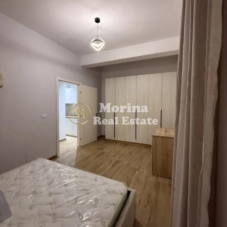Tirane, jepet me qera shtepi 1+1 Kati 1, 55 m² 400 € (Yzberisht)
